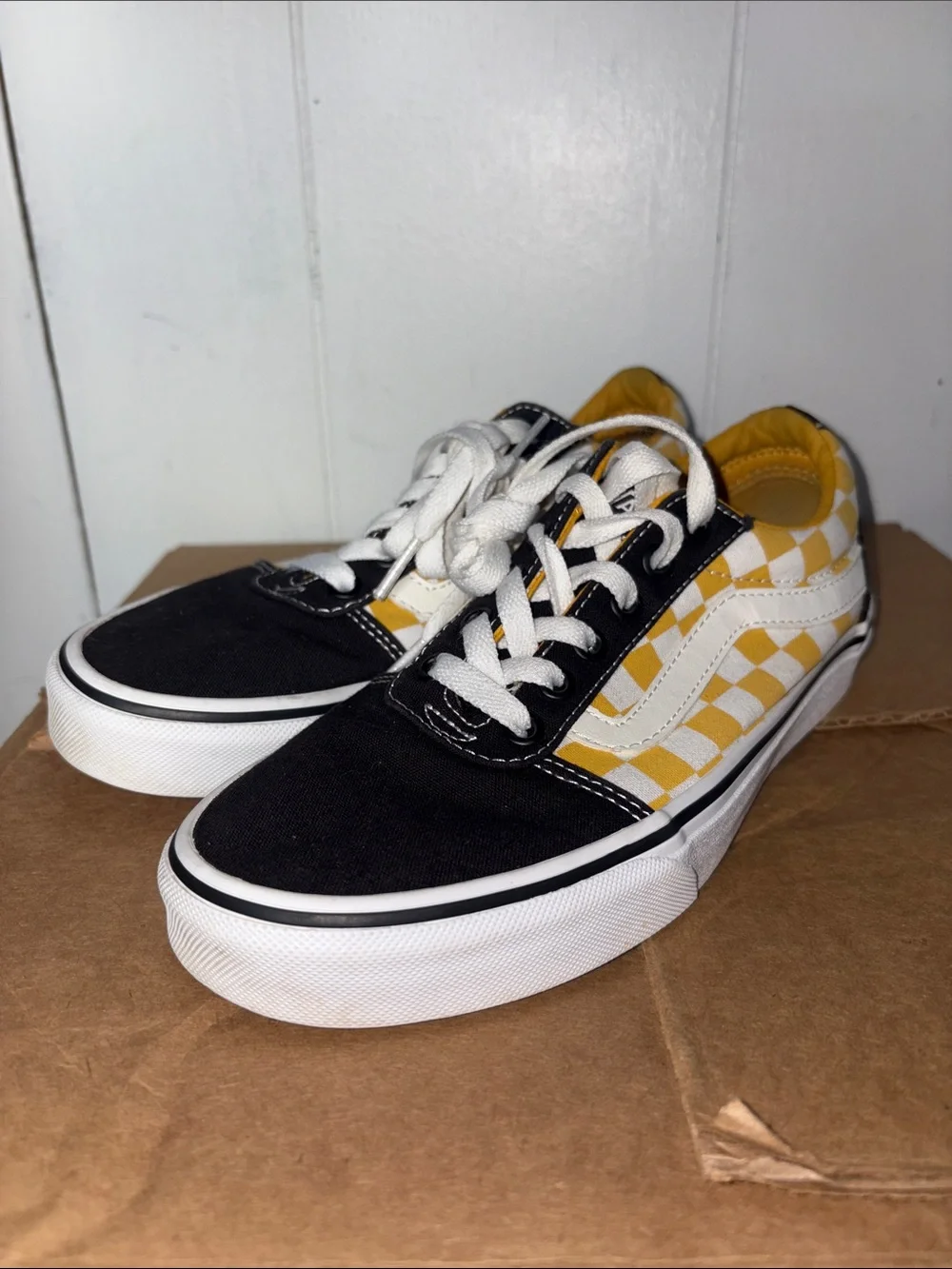 Vans Checkerboard Old Skool Sneakers size 7